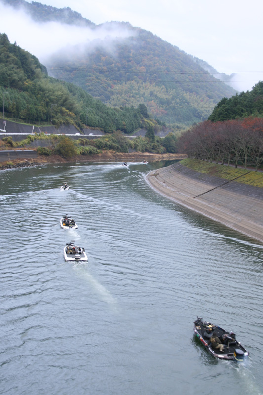 【写真クリックで前の画面に戻ります】　 