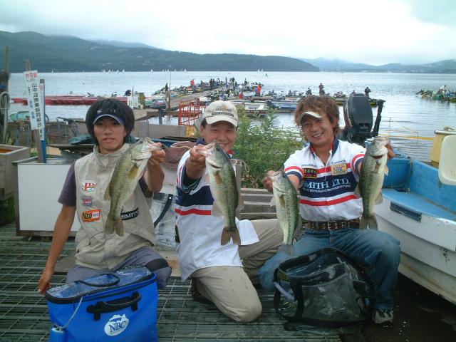 【写真クリックで前の画面に戻ります】　2005-07-24山梨県山中湖 