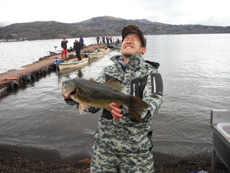 NBCチャプター山中湖第2第1戦モーターガイドCUP上位のフィッシングパターン写真 2017-04-09山梨県山中湖