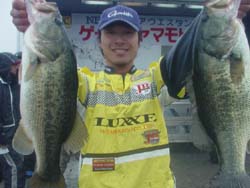 2003-03-16 13:15:35+09/単日3位 M26 小野田賢一 5,930g 3匹