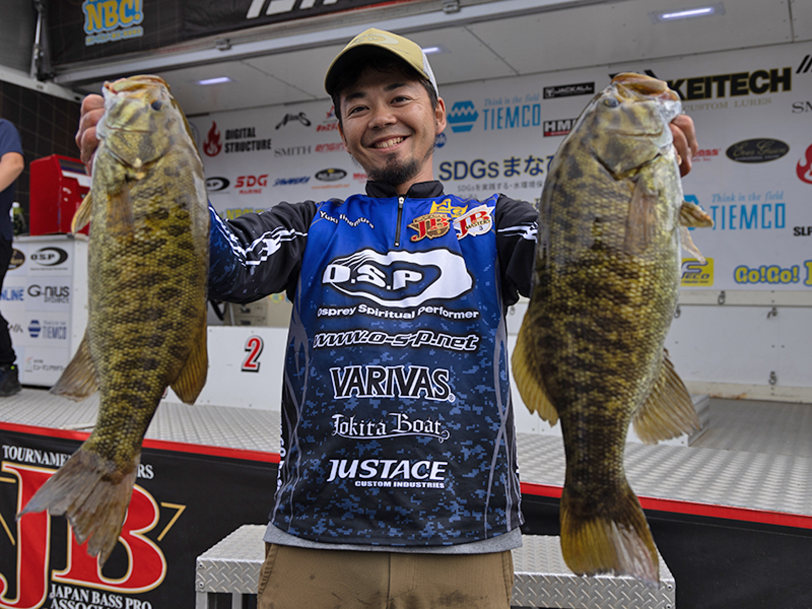 1位	　峯村祐貴	3,875g	3匹