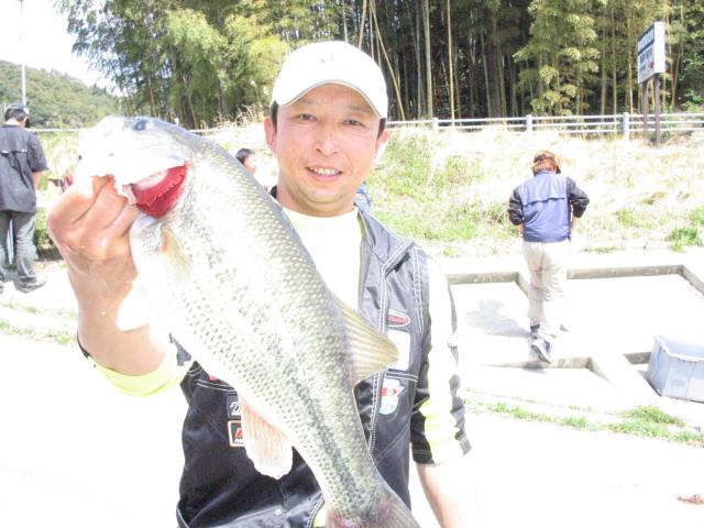【写真クリックで前の画面に戻ります】　2005-04-17山口県小野湖 