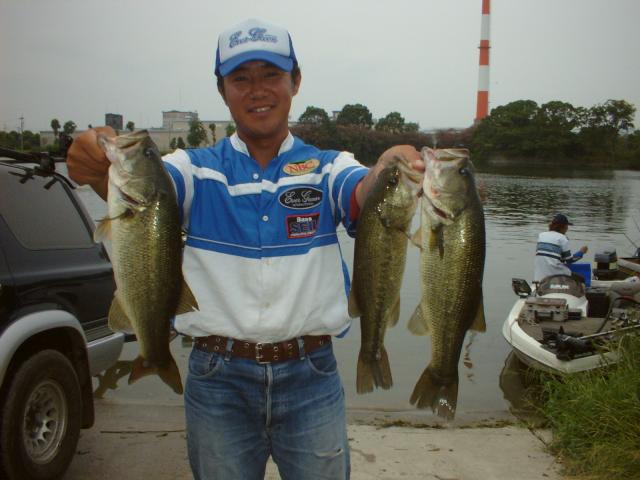 【写真クリックで前の画面に戻ります】　初出場初優勝！神野選手 